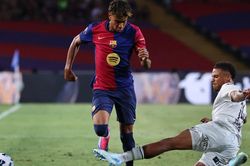 Barca rơi tình trạng 'báo động đỏ' trước ngày khai mạc La Liga