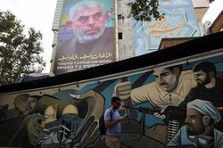 Iran nêu điều kiện trì hoãn cuộc tấn công trả thù Israel