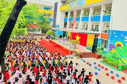 Bộ Giáo dục và Đào tạo yêu cầu công khai các khoản thu chi từ đầu năm học 2024