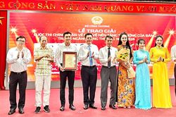 Trao giải thi chính luận bảo vệ nền tảng tư tưởng của Đảng ngành Công Thương