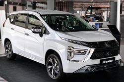 Giá lăn bánh Mitsubishi Xpander giữa tháng 8/2024 giảm mạnh và kèm quà tặng khủng, không mua thì phí