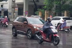 Thời tiết Hà Nội ngày mai 15/8/2024: Hà Nội tăng nhiệt, có mưa vừa đến mưa to