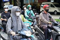 Dự báo thời tiết TP.HCM ngày 14/8: Nắng nóng, chỉ số UV rất cao