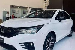 Giá lăn bánh Honda City mới nhất đang giảm siêu khủng bởi ưu đãi lớn, Hyundai Accent, Toyota Vios khó so bì doanh số