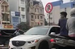 Xử phạt nữ tài xế xe ô tô đi ngược chiều trên đường phố Hà Nội