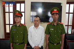Bắt tạm giam Giám đốc Công ty TNHH Tư vấn và Đào tạo bảo hiểm Hoàng Phong
