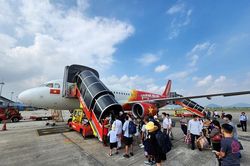 Bất ngờ giá vé máy bay dịp 2/9, nhân viên đại lý 'bật mí' cách mua vé rẻ