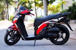 Thay đổi màu sơn xe máy không đúng với giấy đăng ký xe bị phạt bao nhiêu tiền?
