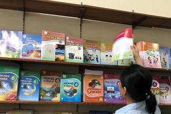 Không để chậm, thiếu sách giáo khoa