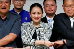 Nữ thủ tướng trẻ tuổi nhất Thái Lan