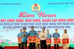 Liên hoan Tiếng hát công chức, viên chức, người lao động tỉnh Nghệ An cụm thi cuối cùng