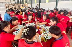 Hơn 1.770 công nhân Chợ Mới tham gia 'Bữa cơm công đoàn' năm 2024