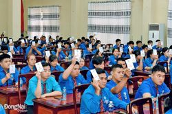 Anh Bùi Xuân Quyết làm Chủ tịch Hội Liên hiệp thanh niên huyện Thống Nhất khóa VII
