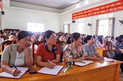 Bộ Tư lệnh Vùng 4 Hải quân tuyên truyền biển, đảo cho cán bộ, đảng viên, giáo viên và Nhân dân huyện Lâm Hà