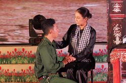 Dương Cầm - Cô gái trẻ đam mê kịch nói