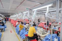 Doanh nghiệp dệt may trở lại đường đua xuất khẩu