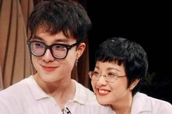 MC Thảo Vân bật khóc khi nghe con trả lời câu hỏi 'nếu mẹ đi thêm bước nữa thì sao'?