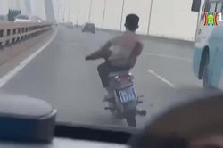 Xác minh thanh niên đi xe biển xanh đánh võng trên cầu