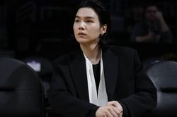 Cuộc thẩm vấn Suga BTS diễn ra trong tuần này, nhiều tranh cãi lại nổ ra