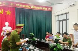 Giám đốc quỹ tín dụng và địa chính xã nhận hối lộ để làm nhanh thủ tục đất đai, vay vốn