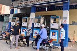Giá xăng dầu đồng loạt giảm nhẹ từ chiều ngày 22/8
