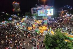 Diễn đàn 365: Chờ gì ở 'lễ hội Thành Tuyên'?