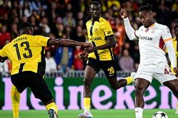 Play-off Cúp C1: Galatasaray rượt đuổi ngoạn mục, đội bóng CH Séc đặt một chân vào vòng bảng