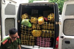 Bắc Giang: Xử phạt lái xe kiêm chủ kinh doanh hàng thời trang không rõ nguồn gốc, giả mạo nhãn hiệu