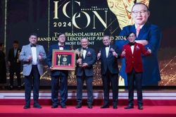 Tin nóng thể thao tối 23/8: HLV Park Hang Seo nhận giải thưởng như Sir Alex và Messi, ĐT Việt Nam thua trắng Thái Lan