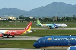 Giá vé máy bay trong nước tăng cao có hợp lý?