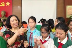 Tâm huyết với khuyến học, khuyến tài