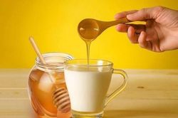 Thêm mật ong vào sữa chua có tác dụng gì không?
