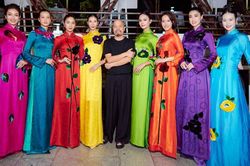 Dấu ấn BST 'Sắc Thu Hà Nội' của NTK Đức Hùng trên sân khấu 'Những ngày Hà Nội tại Thành phố Hồ Chí Minh'