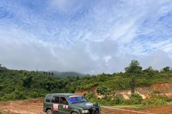 Khai mạc Giải đua xe bán tải địa hình 'Bat Xat Offroad Challenger'