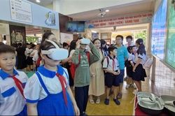 Khai mạc triển lãm 'Văn Miếu - Quốc Tử Giám - Ươm mầm khát vọng hiền tài' tại TP Hồ Chí Minh