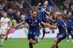 Milan thua sốc tân binh, Inter khẳng định sức mạnh ở vòng 2 Serie A