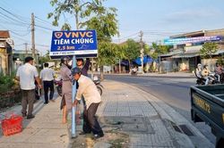 Sai phạm của VNVC tiêm chủng trong việc cắm biển quảng cáo