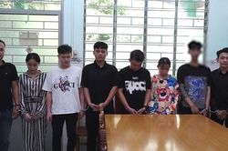 Kiểm tra phòng thu âm, phát hiện 'ổ bay lắc'