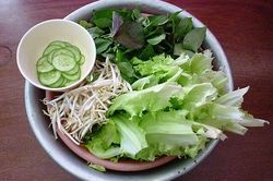 Người phụ nữ phát nhiều bệnh do ăn loại rau quen thuộc này