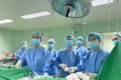 Bệnh viện Đa khoa Trung Ương Cần Thơ liên tiếp thực hiện thành công 2 trường hợp ghép thận