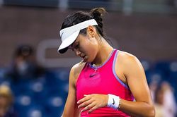 Nhà vô địch US Open bật khóc ngay giữa họp báo vì bị loại sớm, chỉ ra sai lầm với bài học đắt giá