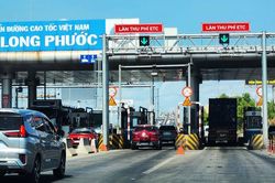 Giao thông trên tuyến cao tốc TPHCM - Long Thành: Cấp thiết khắc phục tình trạng ùn tắc