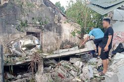 Liên tiếp nổ lớn tại một ngôi nhà khiến 4 người thương vong