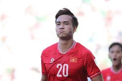 Ông Park Hang-seo xin làm HLV đội tuyển Malaysia; Bùi Hoàng Việt Anh lỡ hẹn với tuyển Việt Nam