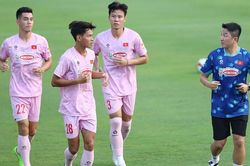 HLV Kim Sang Sik chia quân đấu tập kín, lên phương án đương đầu đội tuyển Nga