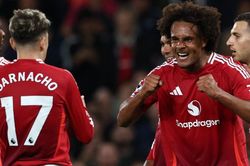 MU vs Liverpool (22h00 ngày 1/9): Bao giờ MU mới có một 'Van Persie mới'?