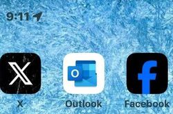 Meta giải thích lý do logo Facebook đổi sang màu đen