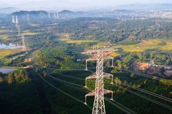 Công tác dân vận trong thực hiện Dự án Đường dây 500 kV mạch 3:Lòng dân thuận – Dòng điện sáng