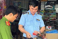 Hà Nội kiện toàn Ban Chỉ đạo 389: Đẩy mạnh cuộc chiến chống buôn lậu và gian lận thương mại