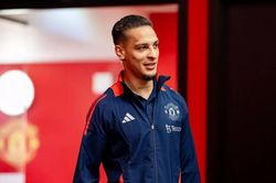 Mourinho lên kế hoạch giải cứu Antony khỏi cơn ác mộng ở MU